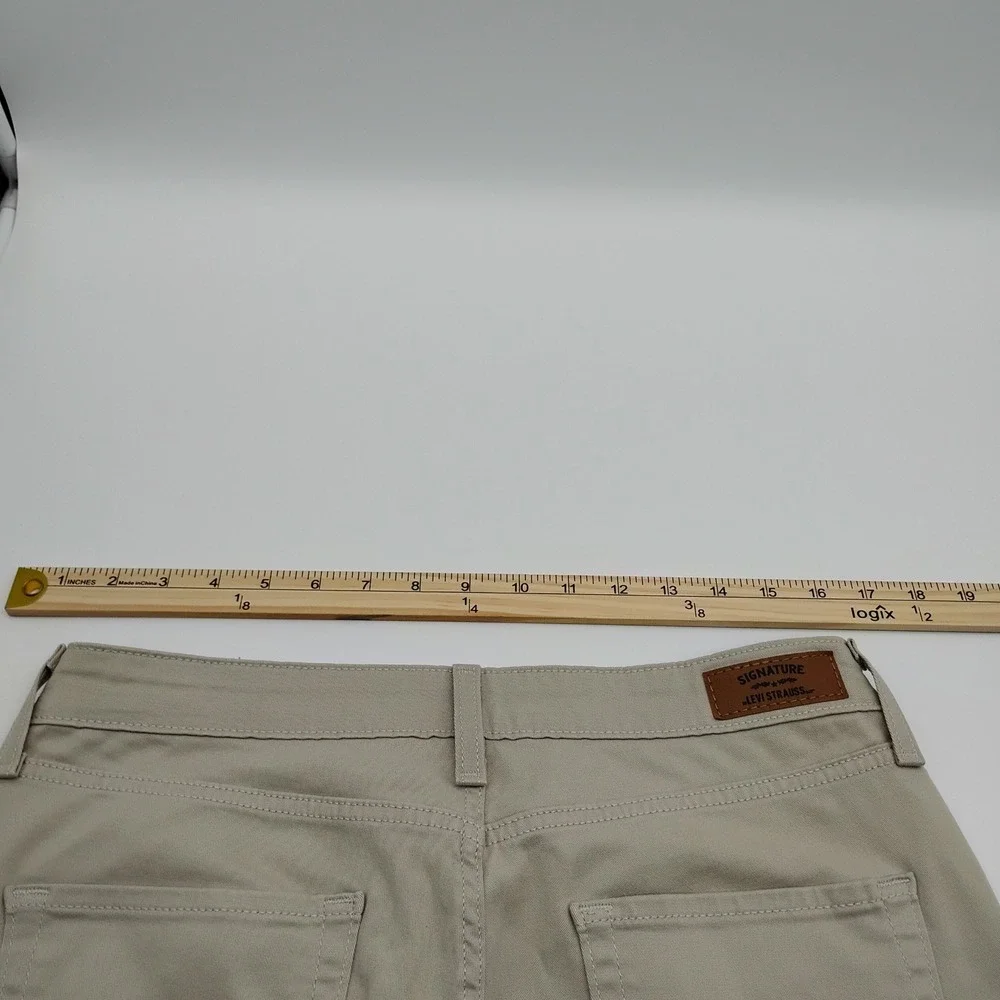 Signature Levi Strauss Modern Straight Khaki Tan Pants Mens 31x32 Stretch Chino